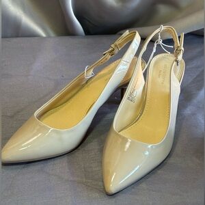 Liz Claiborne Flex Form Belle Nude Pumps Heels Slingback Shoes Size 6M
